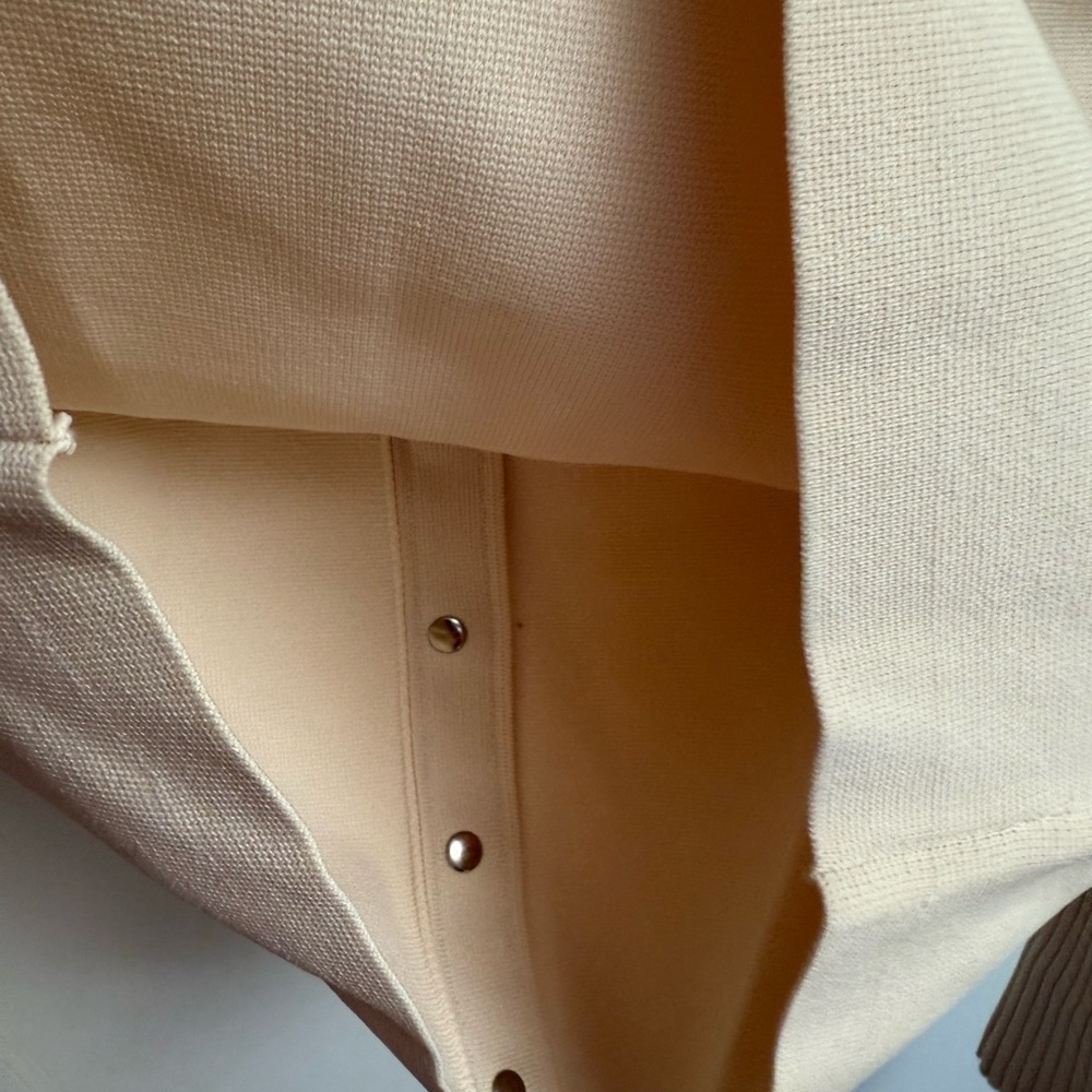 Sandro Cream Cropped Cardigan with Ribbed Sleeves - Picture 7 of 9